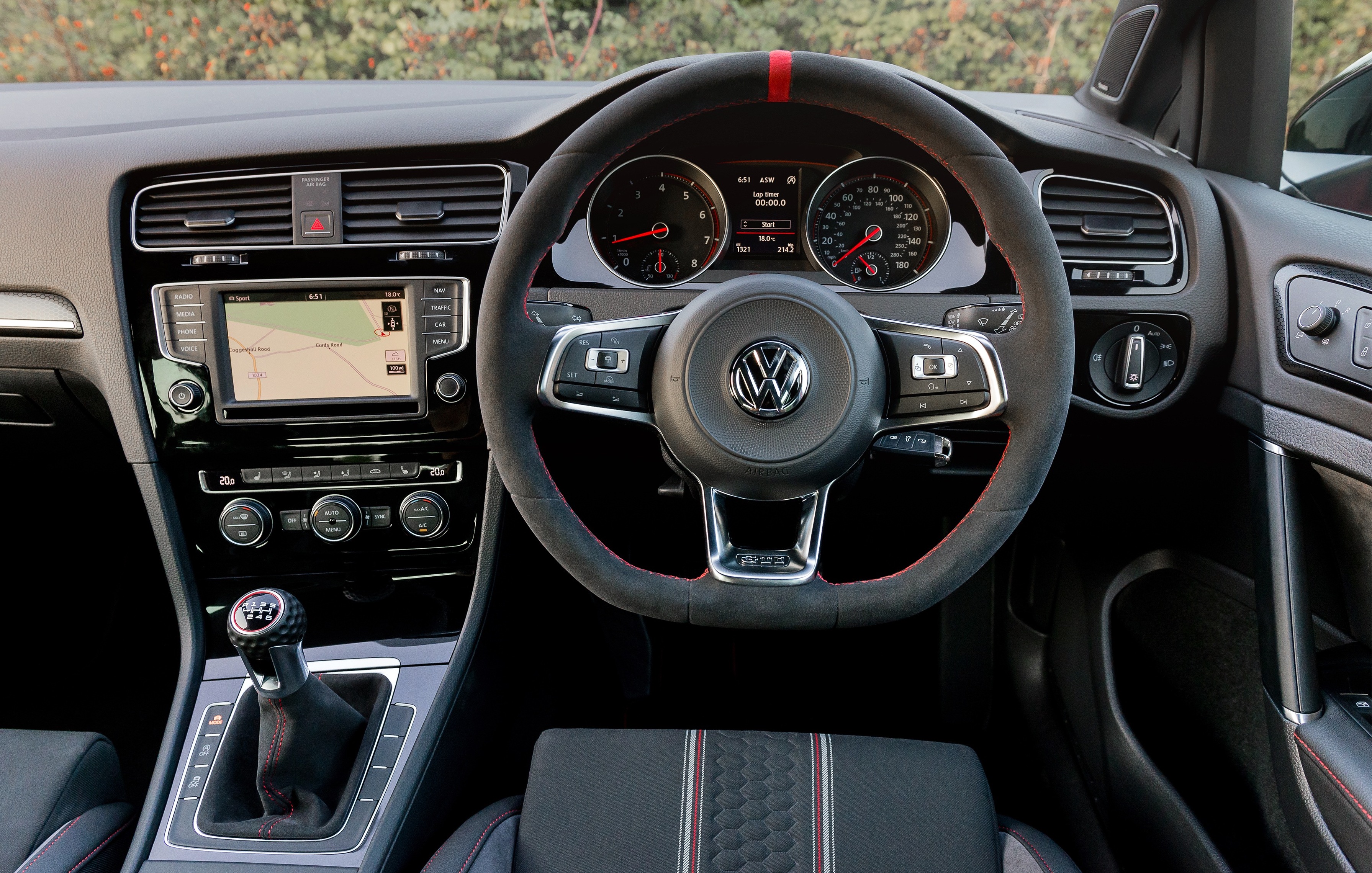 2017 Volkswagen Golf TSI interior
